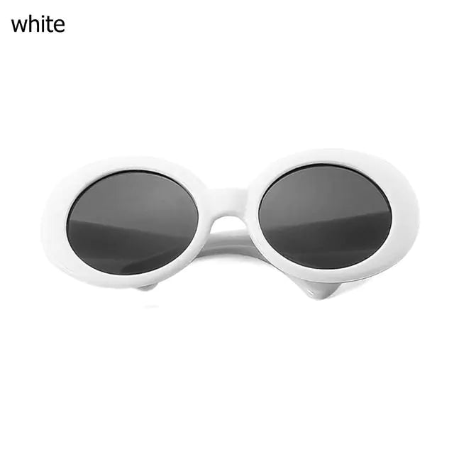 {{ product title }} White