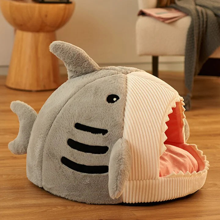 {{ product title }} Shark Gray Small